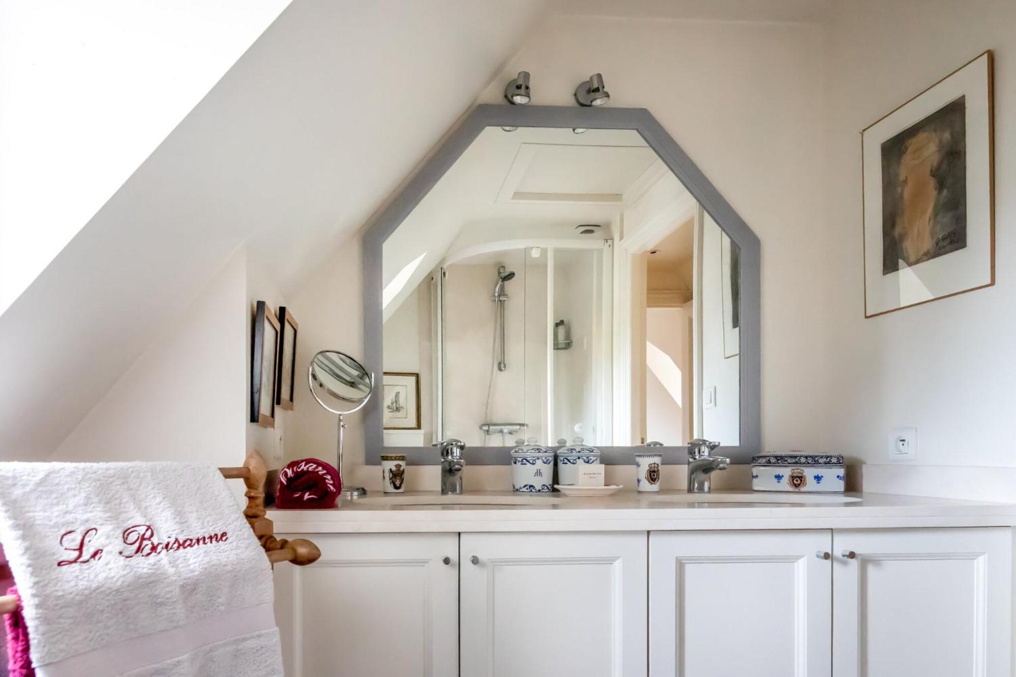 Manoir Des Bords De Rance Bed & Breakfast Plouer-sur-Rance Exterior photo
